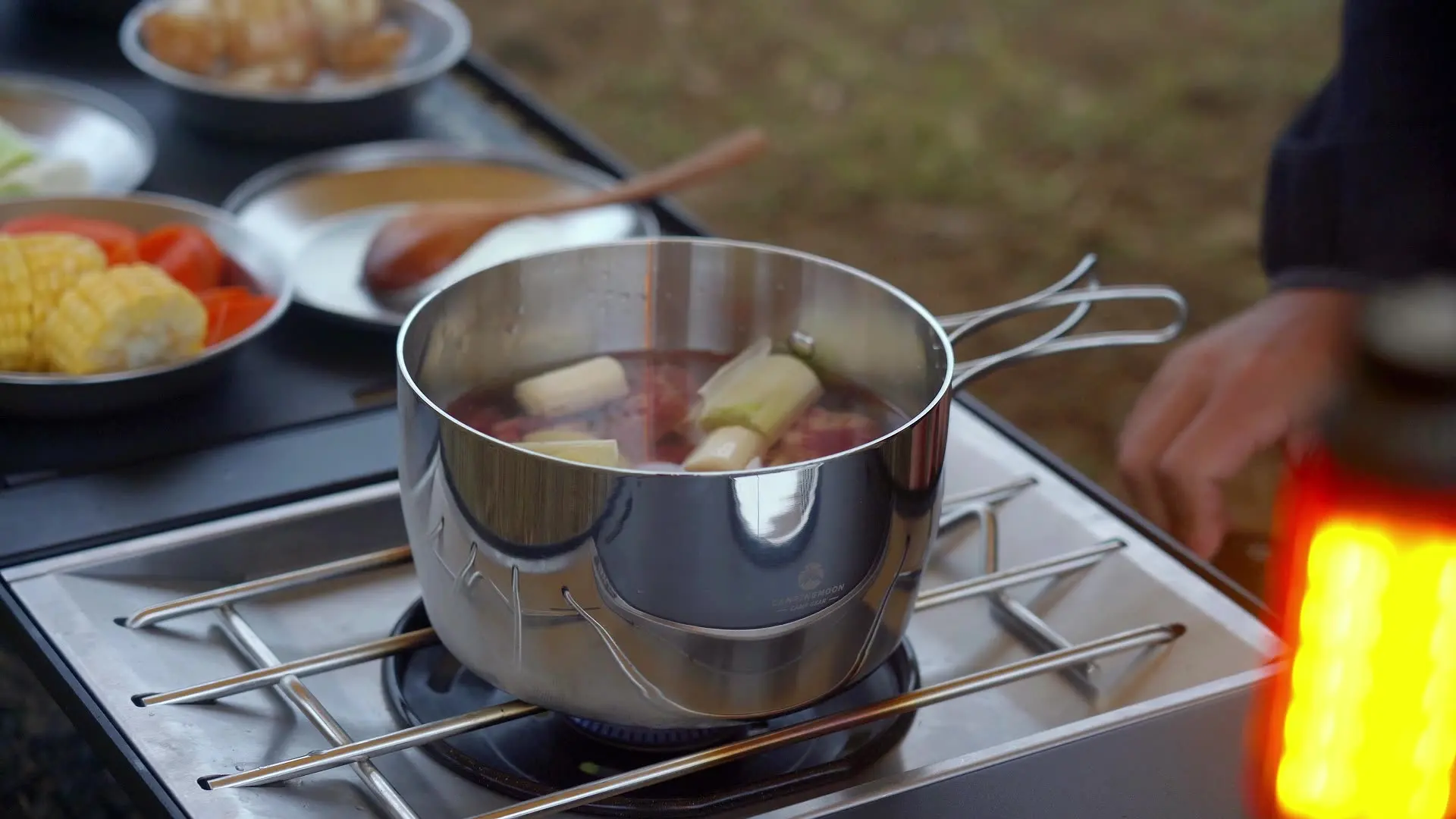 CAMPINGMOON Thickened Composite Stainless Steel Outdoor Camping Soup Pot, Boiling Water Portable Picnic Pot, Cooking Utensils