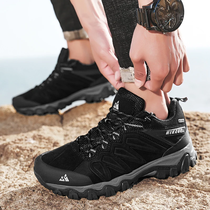 HIKEUP High Quality Leather Hiking Shoes Durable Outdoor Sport Men Trekking Leather Shoes Lace-Up Climbing Hunting Sneakers