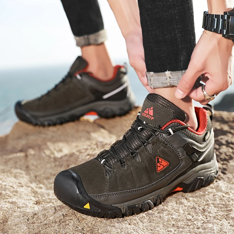 HIKEUP New Men Hiking Shoes High Quality Durable Leather Climbing Shoes Outdoor Walking Sneakers Rubber Sole Factory Outlet