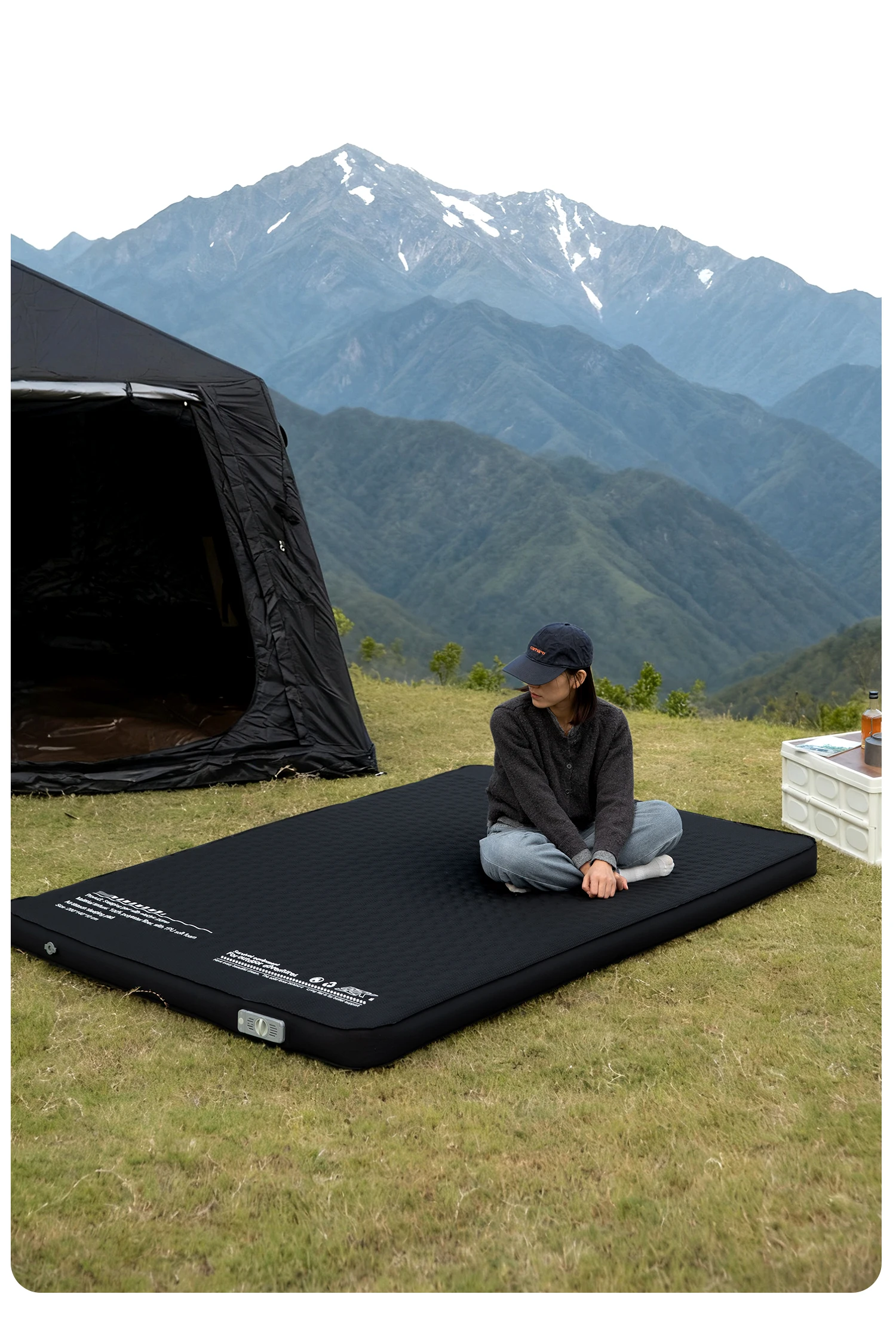 Thickened Sponge Pad, Portable Outdoor Mattress, with Integrated Air Pump for Inflation and Deflation, Self-inflating Mattress
