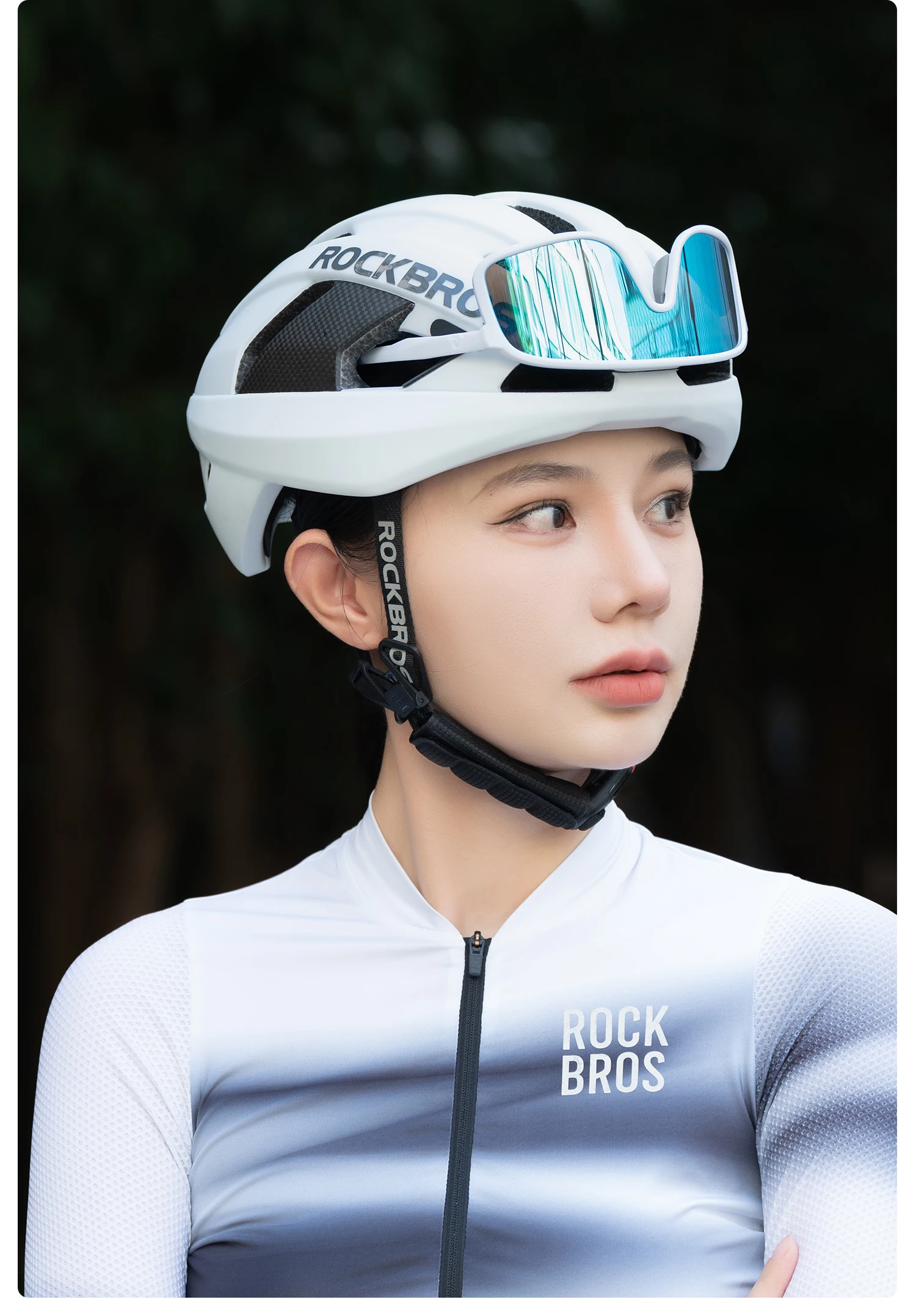 ROCKBROS Carbon Fiber Bicycle Helmet Composite Safe Cycling Helmet Men Women Intergrally-Molded High-Density Foaming Bike Helmet