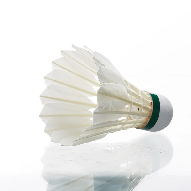 Professional Goose Feather Badminton Shuttlecocks Kawasaki 8E / 10E for Training High Stability Indoor Sports Badminton Ball