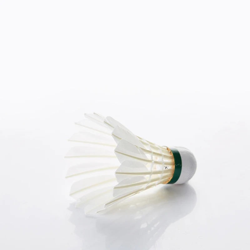 Professional Goose Feather Badminton Shuttlecocks Kawasaki 8E / 10E for Training High Stability Indoor Sports Badminton Ball