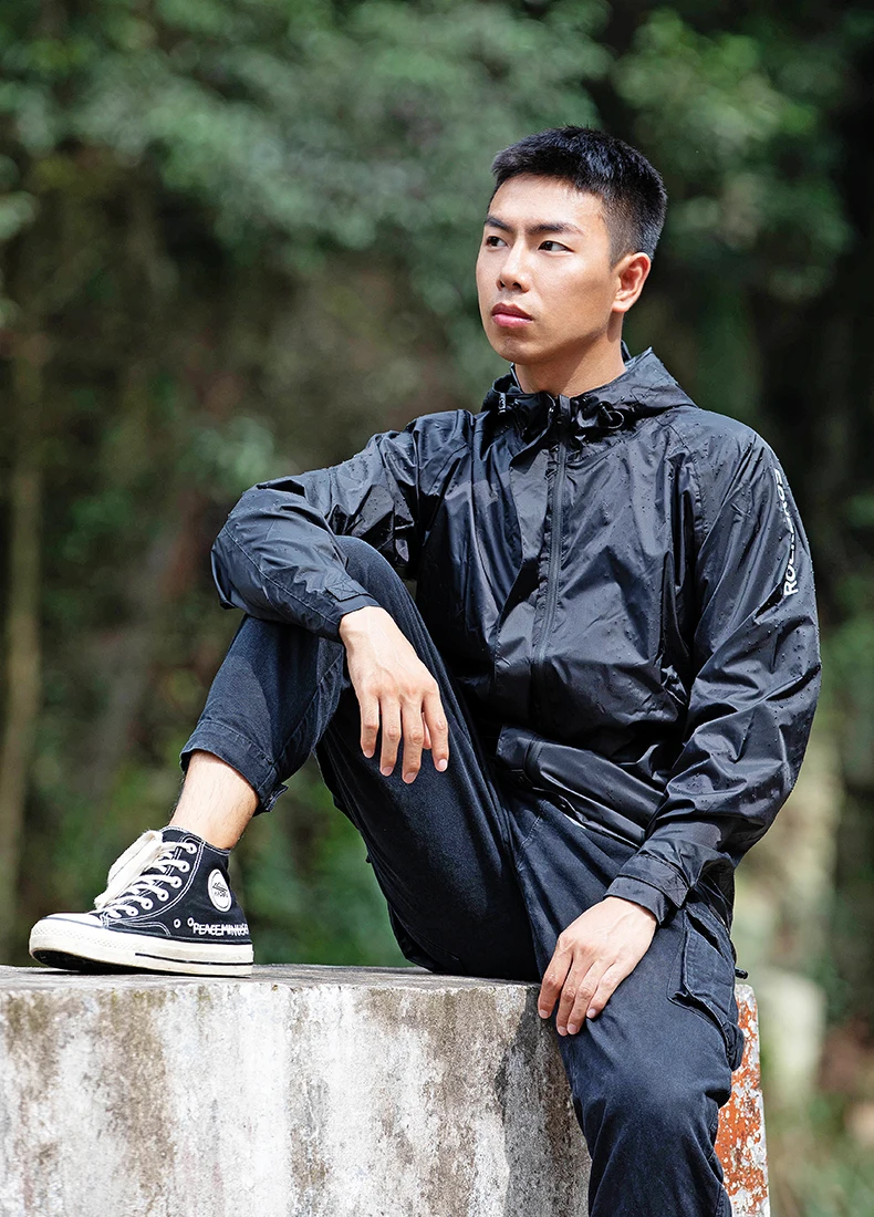 ROCKBROS Waterproof Cycling Rain Coat Men Breathable Windproof Reflective Hooded Raincoat Outdoor Sport Windbreaker Jacket