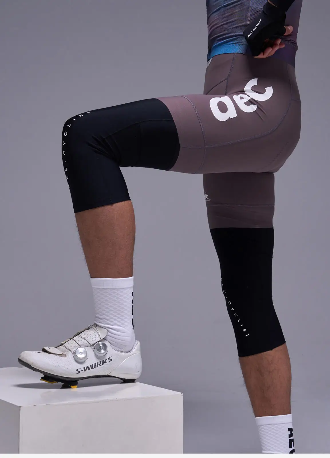 AEC.CYSLIST Fleece Cycling Leg Warmers Reflective Logo Short Leg Protection Compression Knee Cover Bicycle Road Bike Knee Sleeve