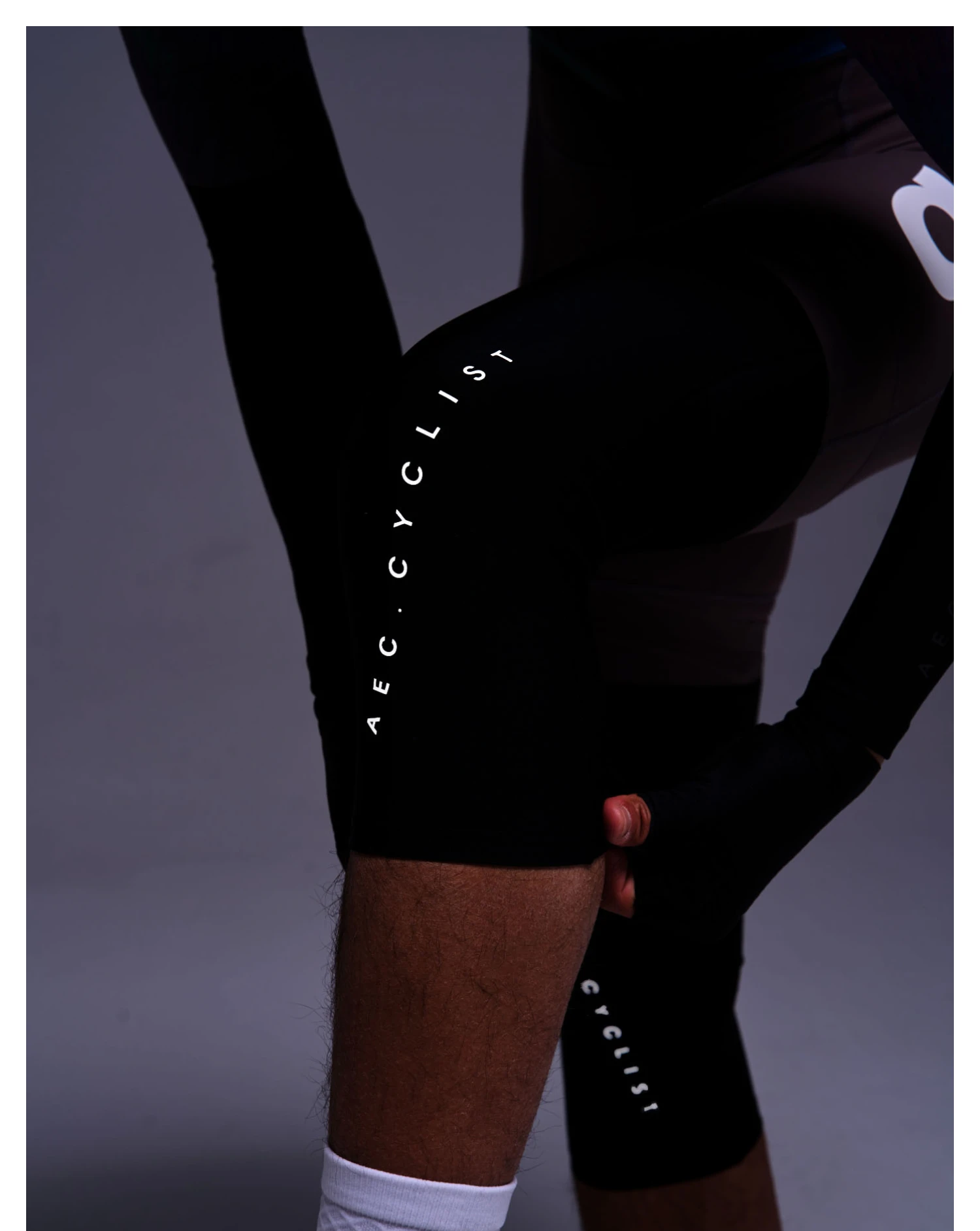 AEC.CYSLIST Fleece Cycling Leg Warmers Reflective Logo Short Leg Protection Compression Knee Cover Bicycle Road Bike Knee Sleeve