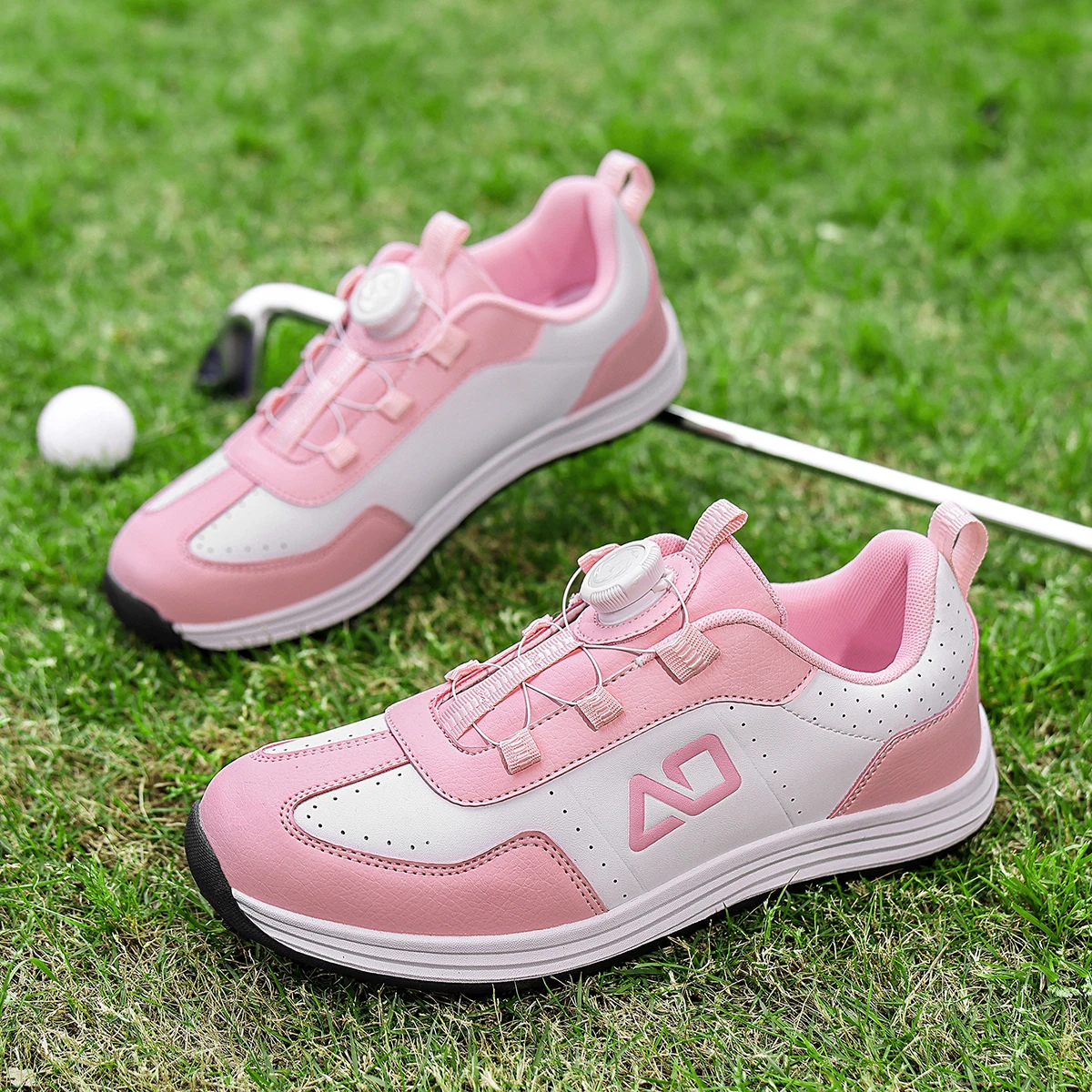 Golf Shoes for Fashionable Outdoor Use for Both Men and Women, With Anti-Slip Design, Suitable for Mountain Climbing and Hiking