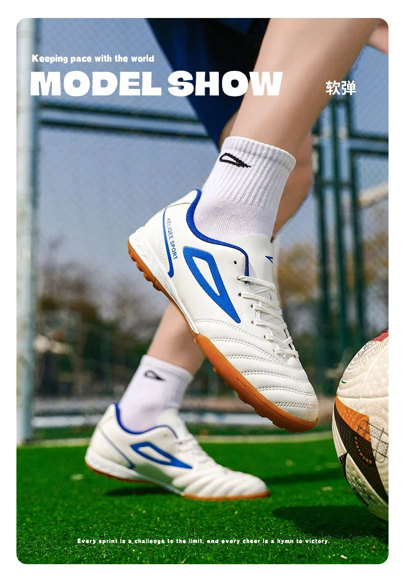 Men Football Boots Professional Original Resistant Comfortable Football Shoes Turf Studded Male Indoor Casual Match Soccer Shoes