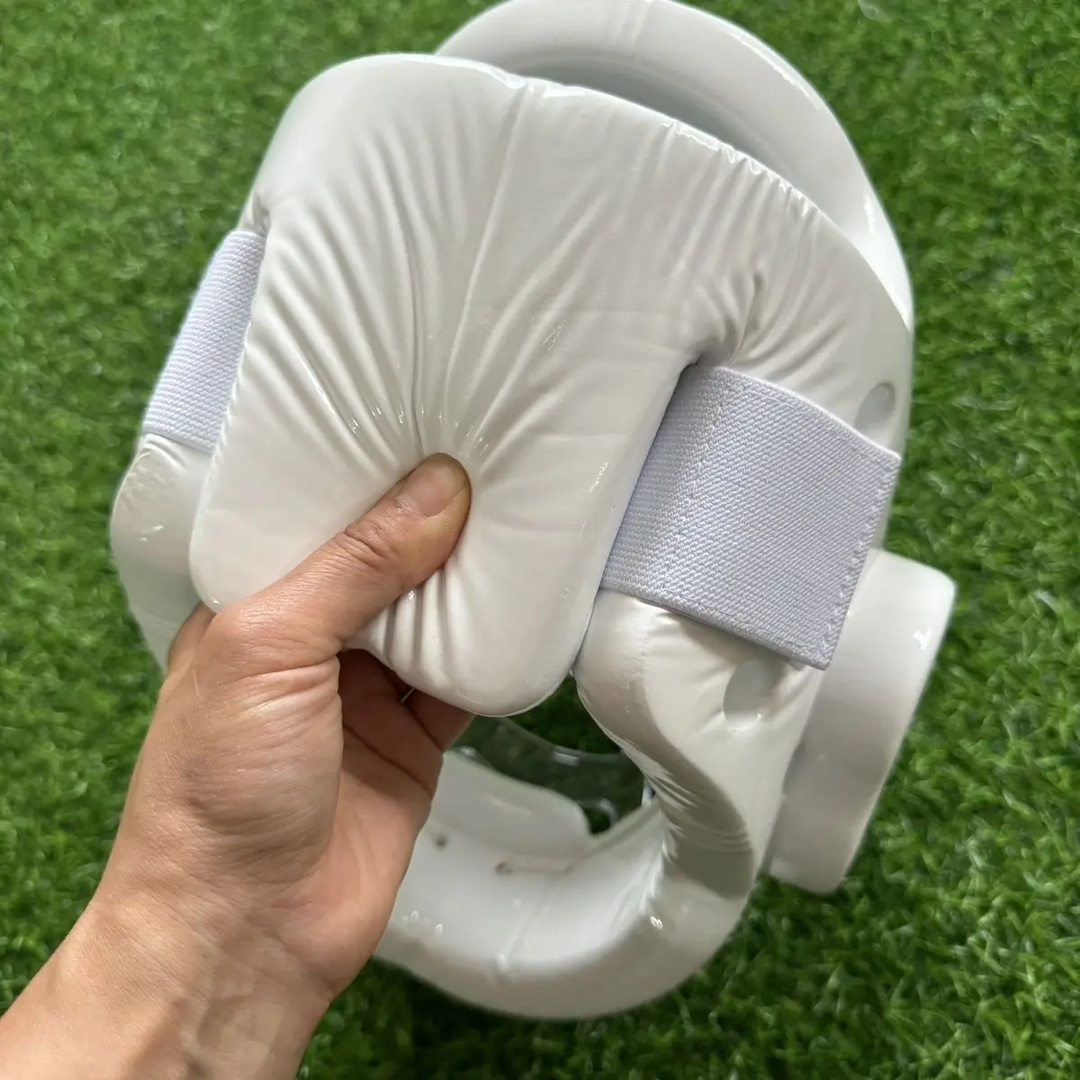 Wkf Approved White Karate Headgear Full Coverage Helmets for Children Adults Taekwondo Competition Training Customizable