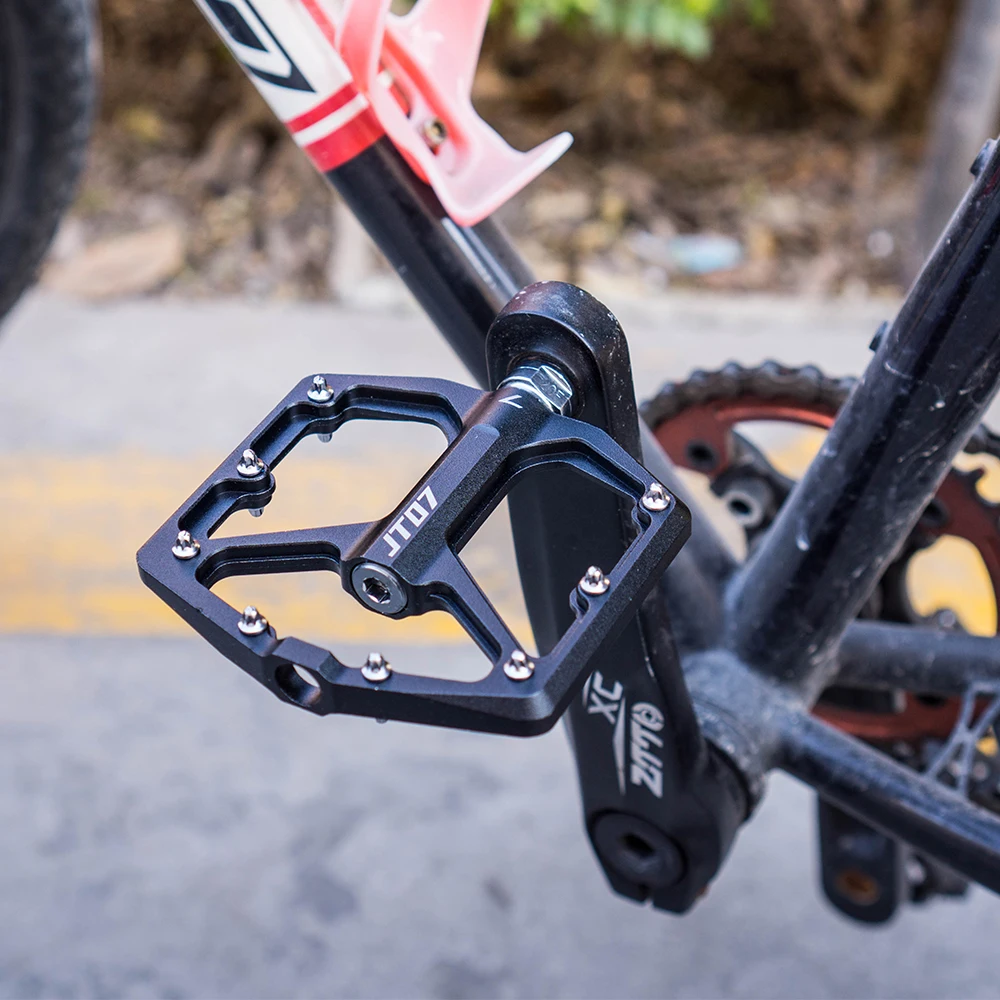 ZTTO MTB Ultralight Flat Pedal CNC Aluminum Alloy AM Enduro Bike Smooth Bearings 9/16 Thread  For Gravel Mountain Bike JT07