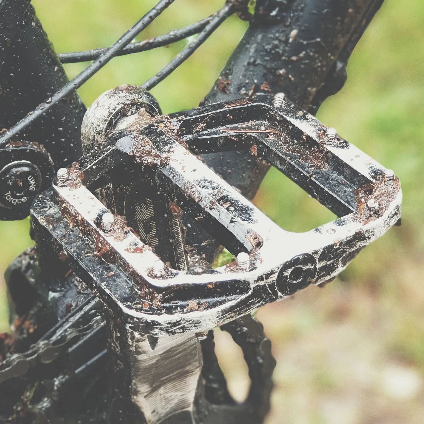 SHANMASHI DH Mountain Bike Wide Big Comfort Pedal 3 Bearing Aluminum Alloy Mtb Downhill Bicycle Pedal