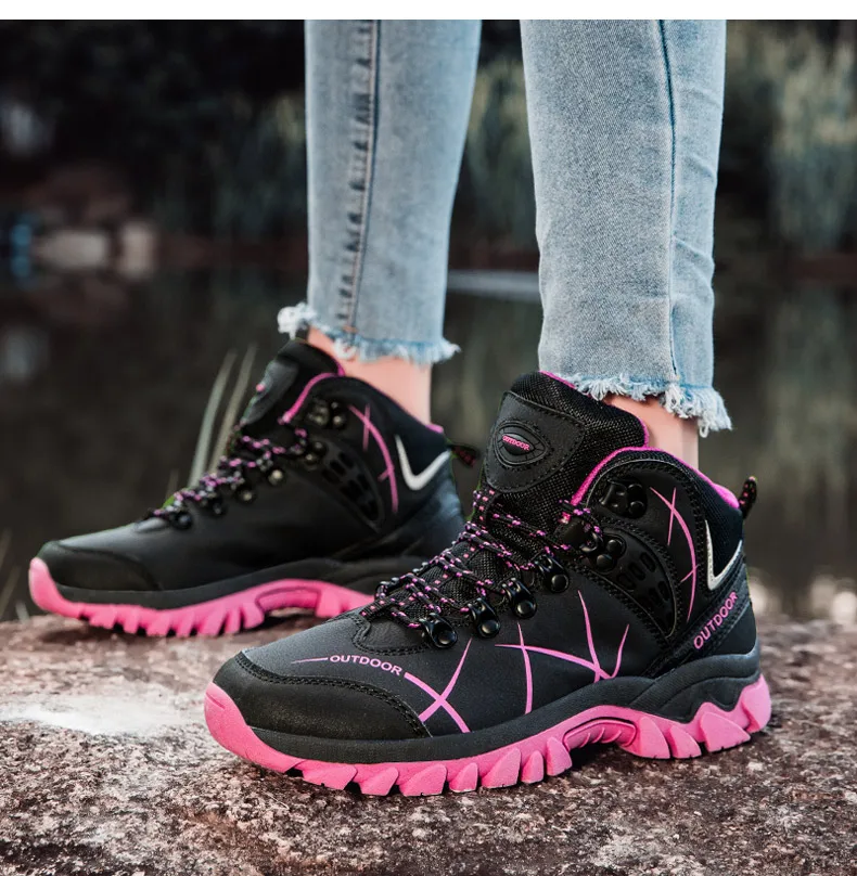 Winter Women Hiking Boots Non-Slip Outdoor Trekking Shoes Plush Warm Ankle Boots For Mountain Camping Backpacking