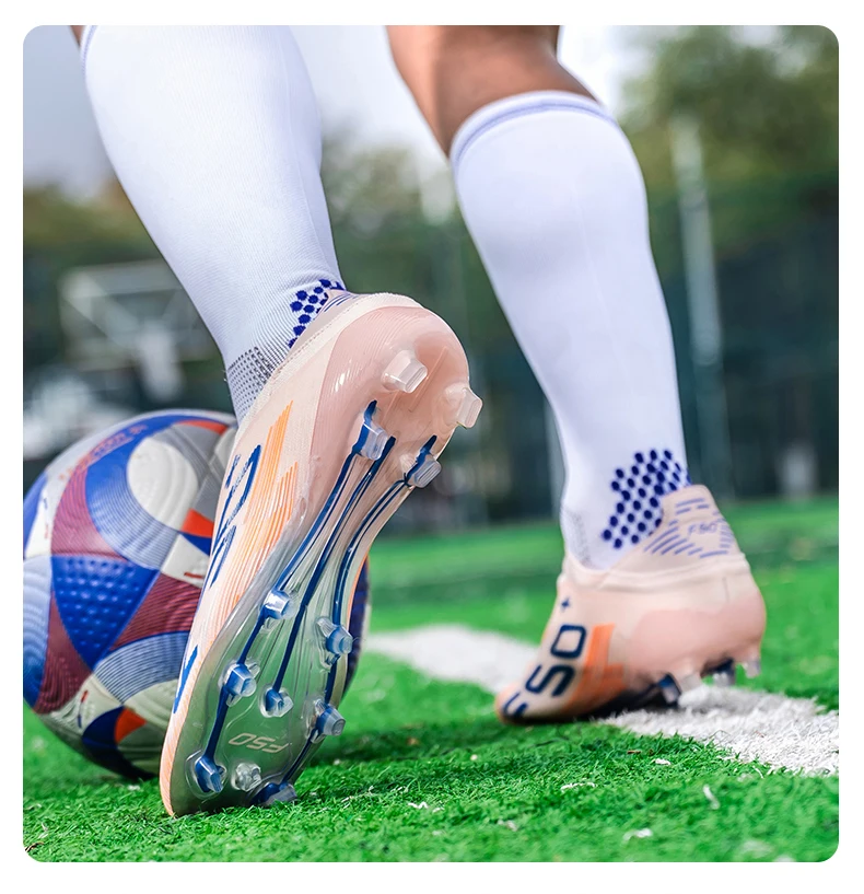 New Men's Football Boots Cleats Indoor Turf Futsal Grass Ultralight Sport Professional Soccer Shoes Comfortable Adult Non-Slip