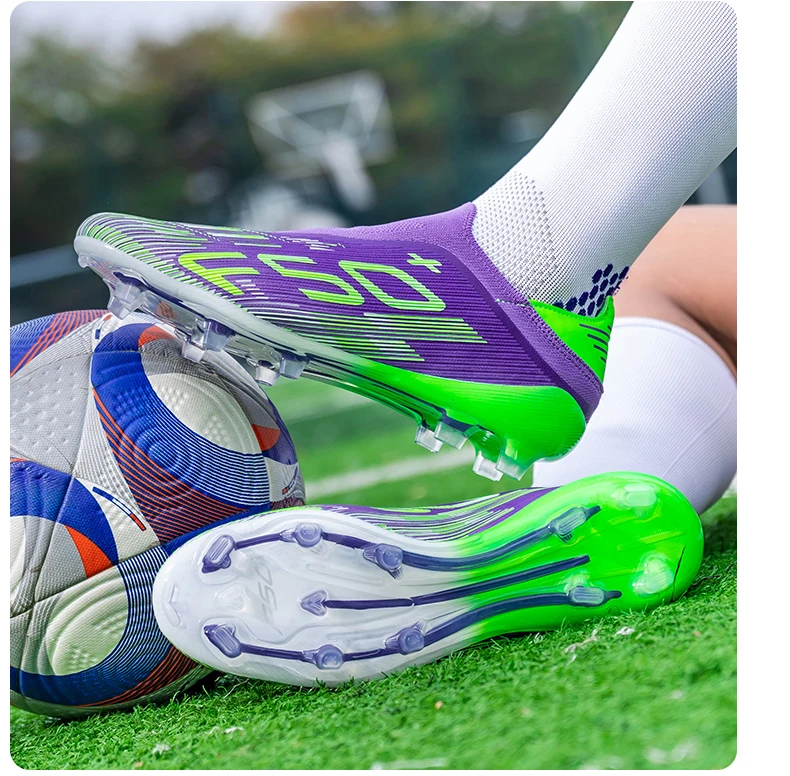 New Men's Football Boots Cleats Indoor Turf Futsal Grass Ultralight Sport Professional Soccer Shoes Comfortable Adult Non-Slip