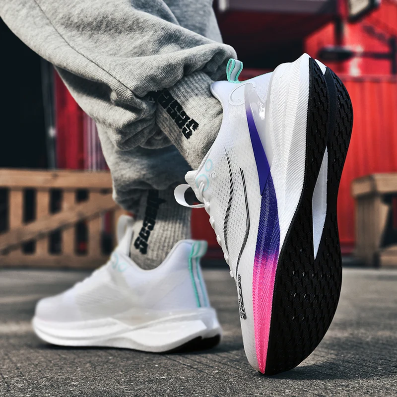 Men Women Carbon Running Shoes Lightweight Mesh Breathable Non-Slip Marathon Running Shoes Fashion Road Jogging Sports Shoes