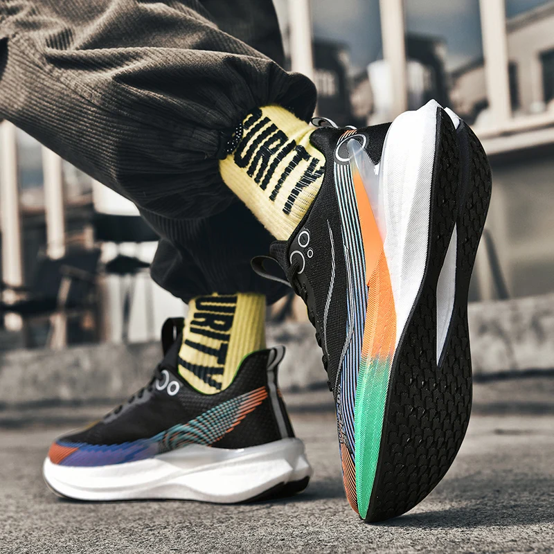 Men Women Carbon Running Shoes Lightweight Mesh Breathable Non-Slip Marathon Running Shoes Fashion Road Jogging Sports Shoes