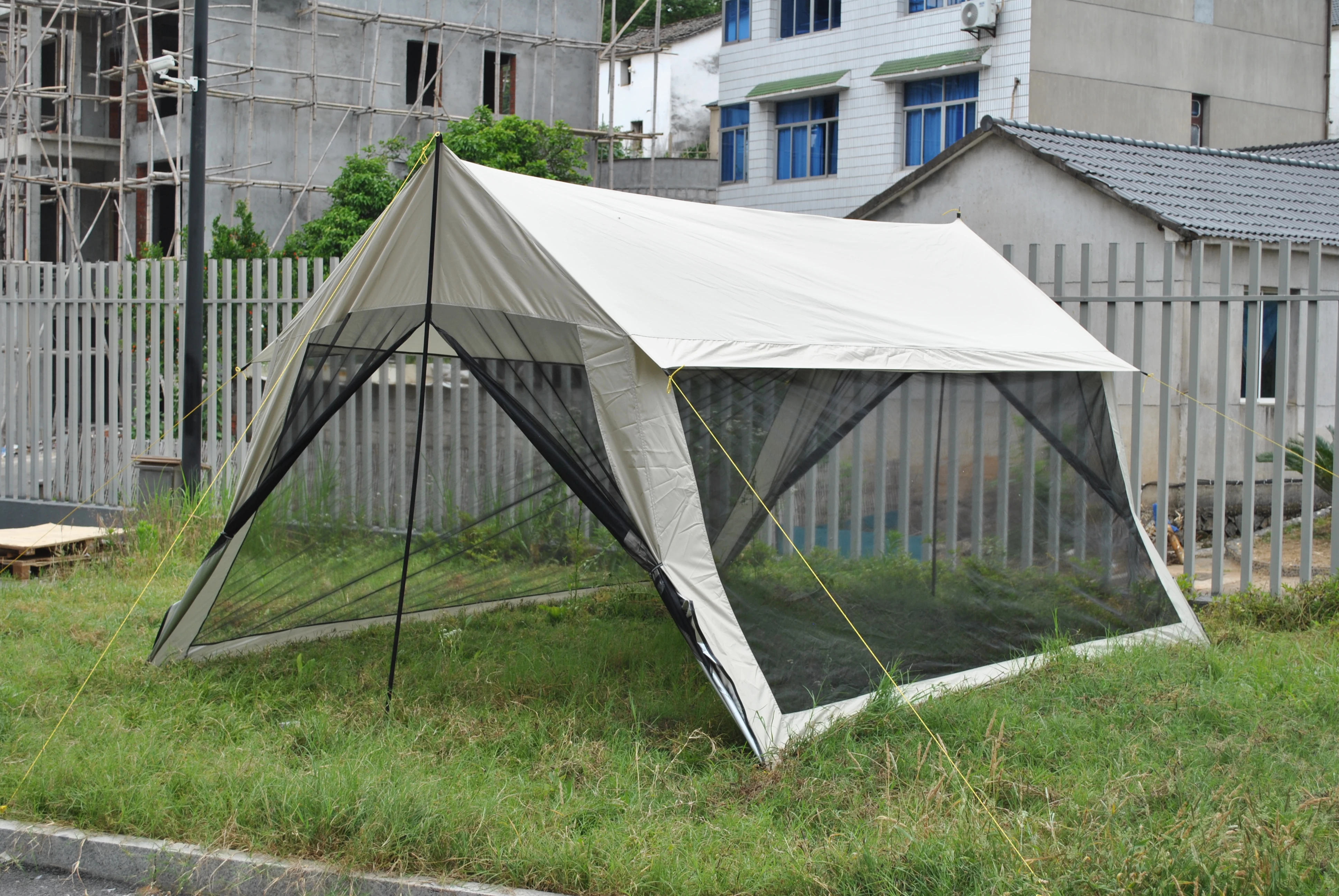 Outdoor Mesh Tent, Anti Mosquito Camping Shelter with Full Netting, Breathable Tent for Summer Camping & Backyard Parties
