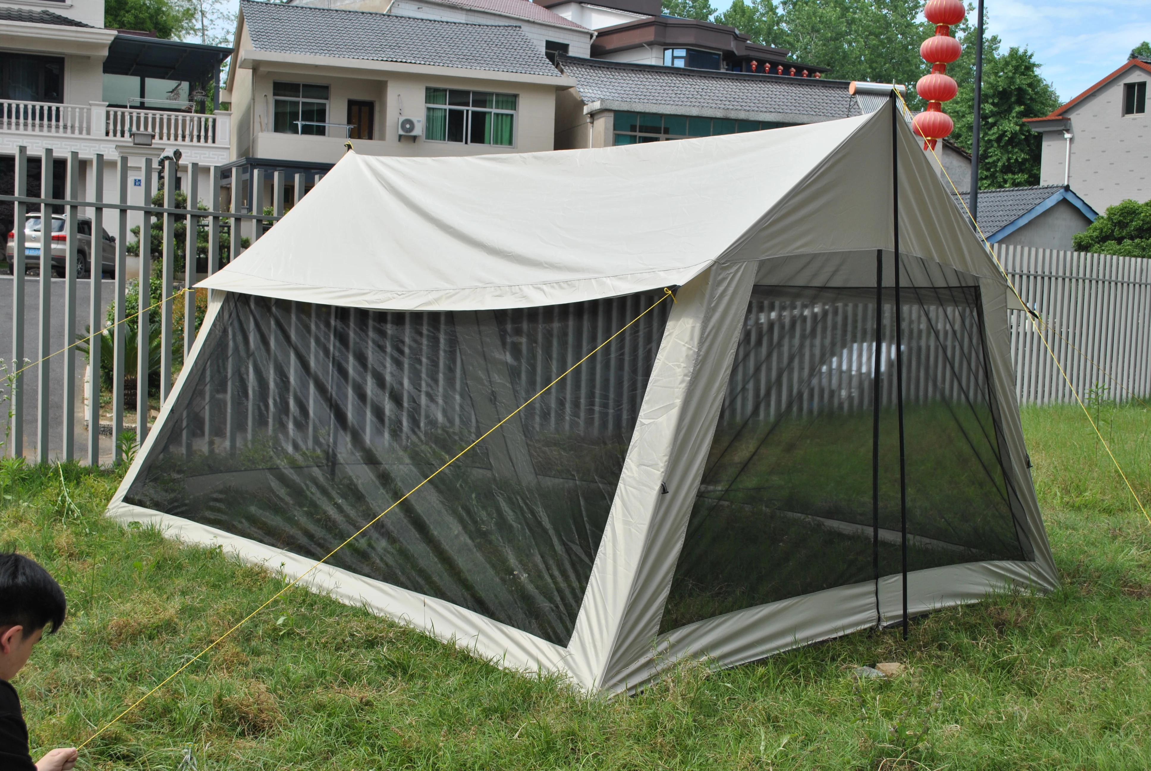 Outdoor Mesh Tent, Anti Mosquito Camping Shelter with Full Netting, Breathable Tent for Summer Camping & Backyard Parties