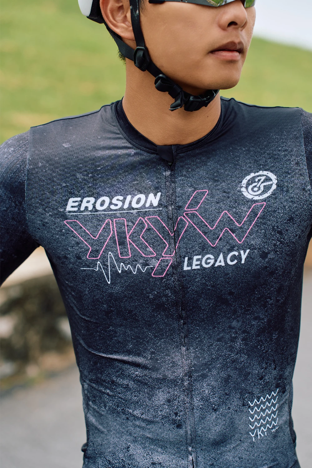 YKYWBIKE Men 2026 Summer Short Sleeve Cycling Jersey Pro Lightweight Breathable Quick Dry High Elastic Road Bike MTB Tops