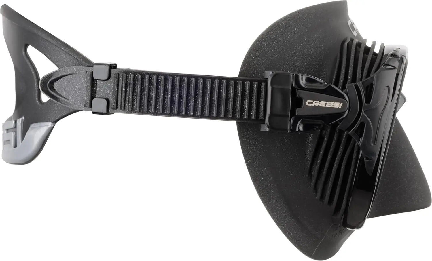 Cressi Adult Scuba Diving Mask with Advanced Fog System and Improved Downward Visibility - Quantum