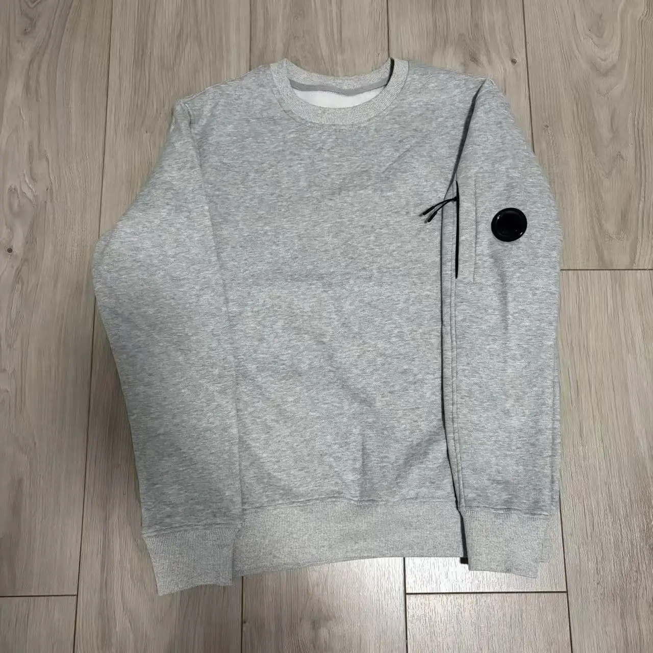 Thick fleece hoodie, cotton round neck top, solid color multi pocket casual hoodie, windproof and warm loose top