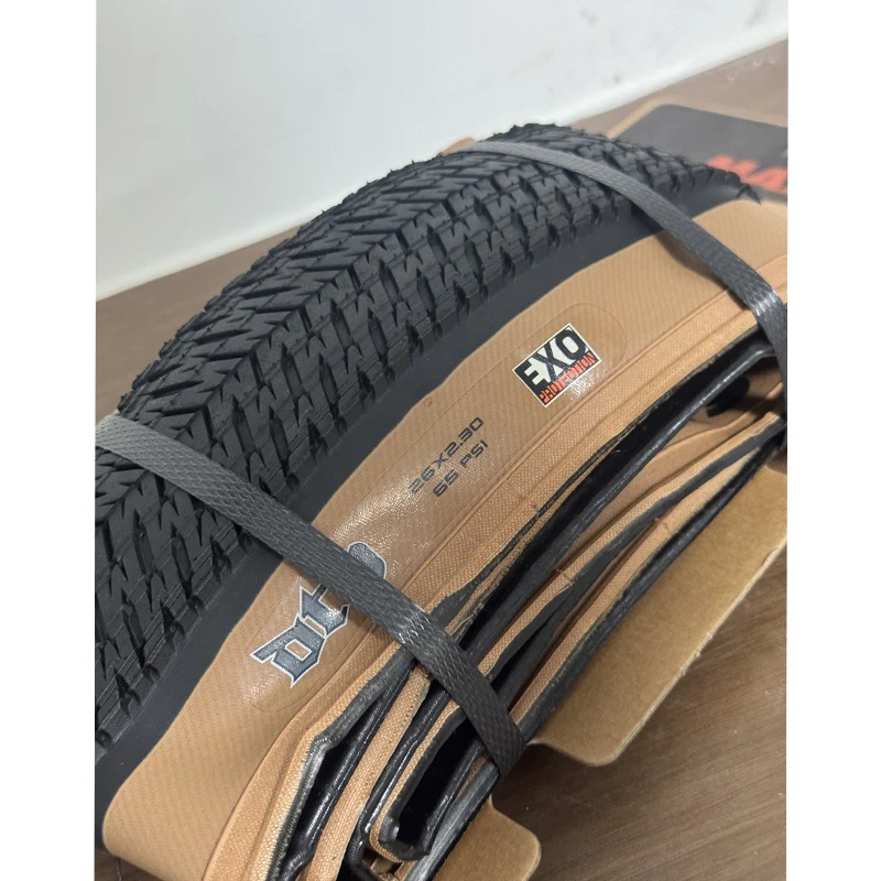 MAXXIS DTH 26-Inch Mountain Bike Tire 26x2.3 Foldable Tread Pattern for Off-Road Cycling BMX, Dirt Jump, Pump Track, Urban