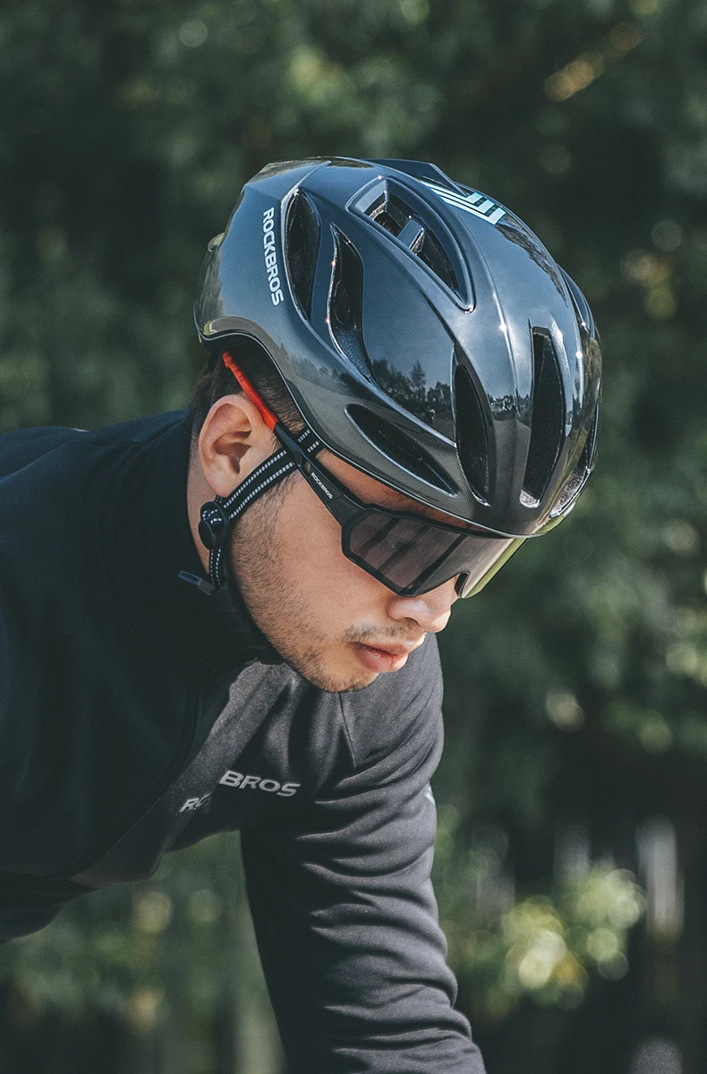 ROCKBROS Ultralight Cycling Helmet Breathable High Strength Helmet Integrated Safety Helmet Adjustable Men Women Cycling Helmet