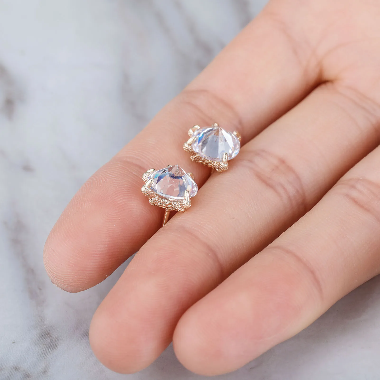 GUCY Personalized Earrings Sparkle Bling Women Micro Paved Earring AAAA Cubic Zircon Fashion Jewelry Gift