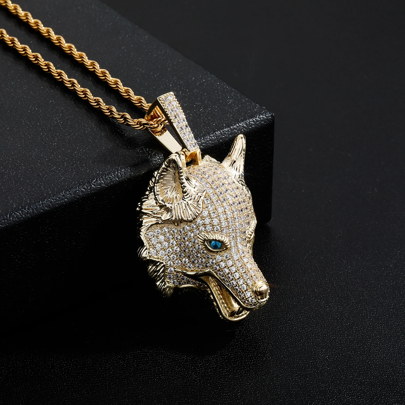 GUCY New Gold Silver Color Animal Wolf Head Pendant With Full Iced Out AAAA Cubic Zirconia Hip Hop Necklace Jewelry For Gift