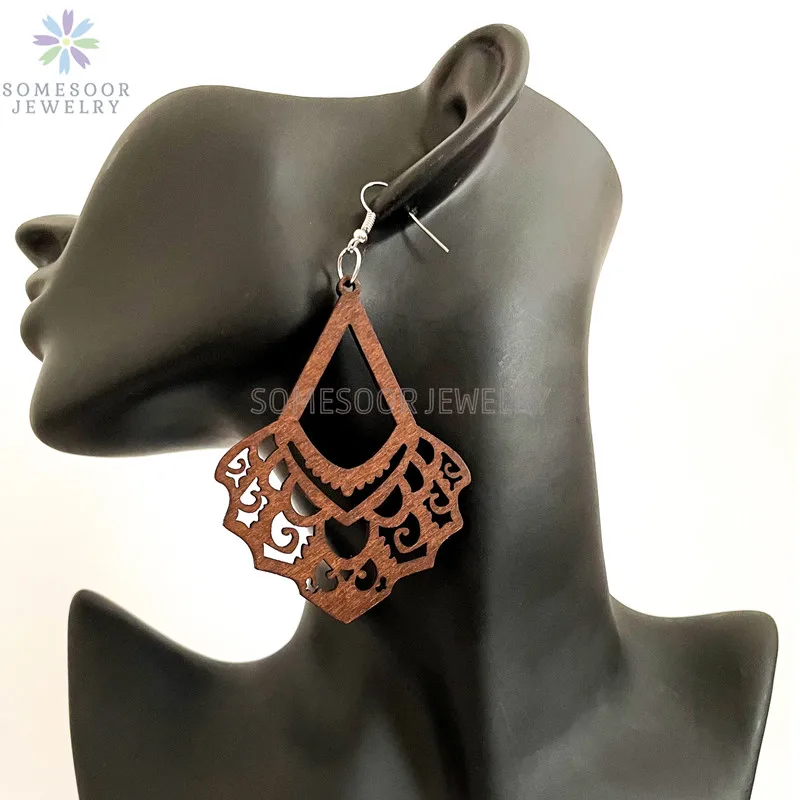SOMESOOR Dark Brown Geometric Engraved African Wooden Drop Earrings Afrocentric Ethnic Bohemian Dangle Jewelry For Women Gifts