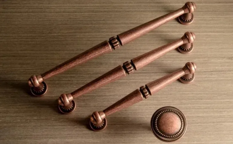 Traditional Vintage Antique Yellow Bronze Cabinet Handles Kitchen Cupboard Pulls Drawer Knobs Kitchen door handles and knobs