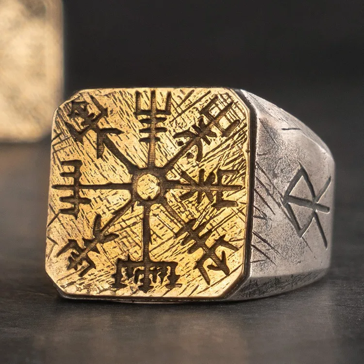 925 sterling silver Thor’s Hammer Mjölnir and vegvisir ring as gift with vintage wood viking box