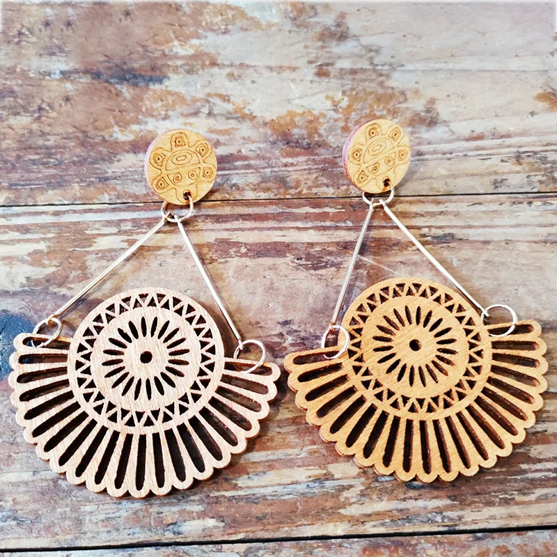 SOMESOOR African Drop Wooden Earrings For Women Gifts Afrocentric Ethnic Wood Stub Ear Dangle Engraved Pendant Bohemian Jewelry