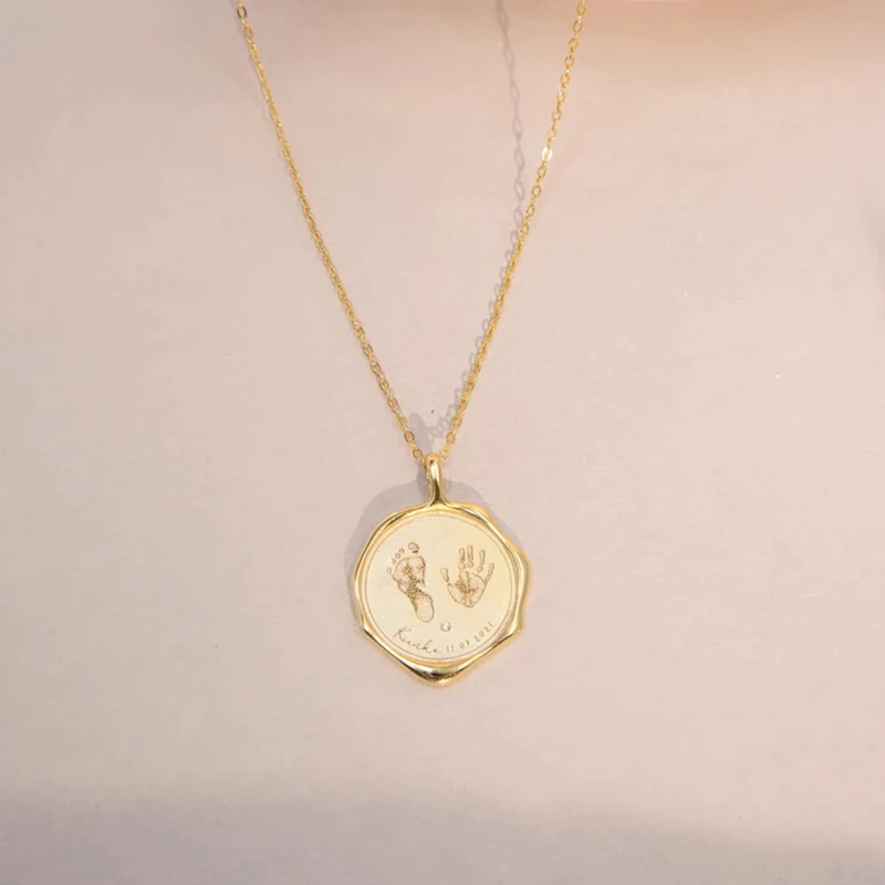 Custom Newborn Footprint Necklace Gold Stainless Steel Birthstone Pendant Personalized Mothers Handprint Kids New Mom Jewelry