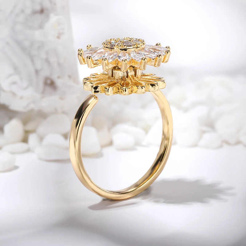 Luxury Crystal Snowflake Rings For Women Rotatable Fidget Anxiety Adjustable Ring Anti Stress Fashion Jewelry Gifts