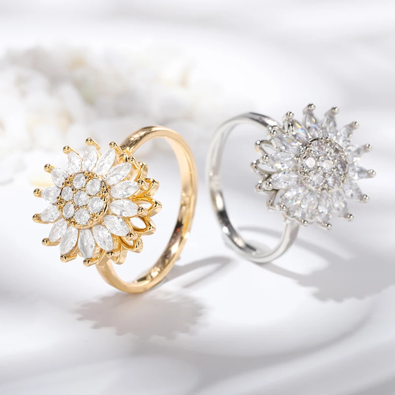 Luxury Crystal Snowflake Rings For Women Rotatable Fidget Anxiety Adjustable Ring Anti Stress Fashion Jewelry Gifts