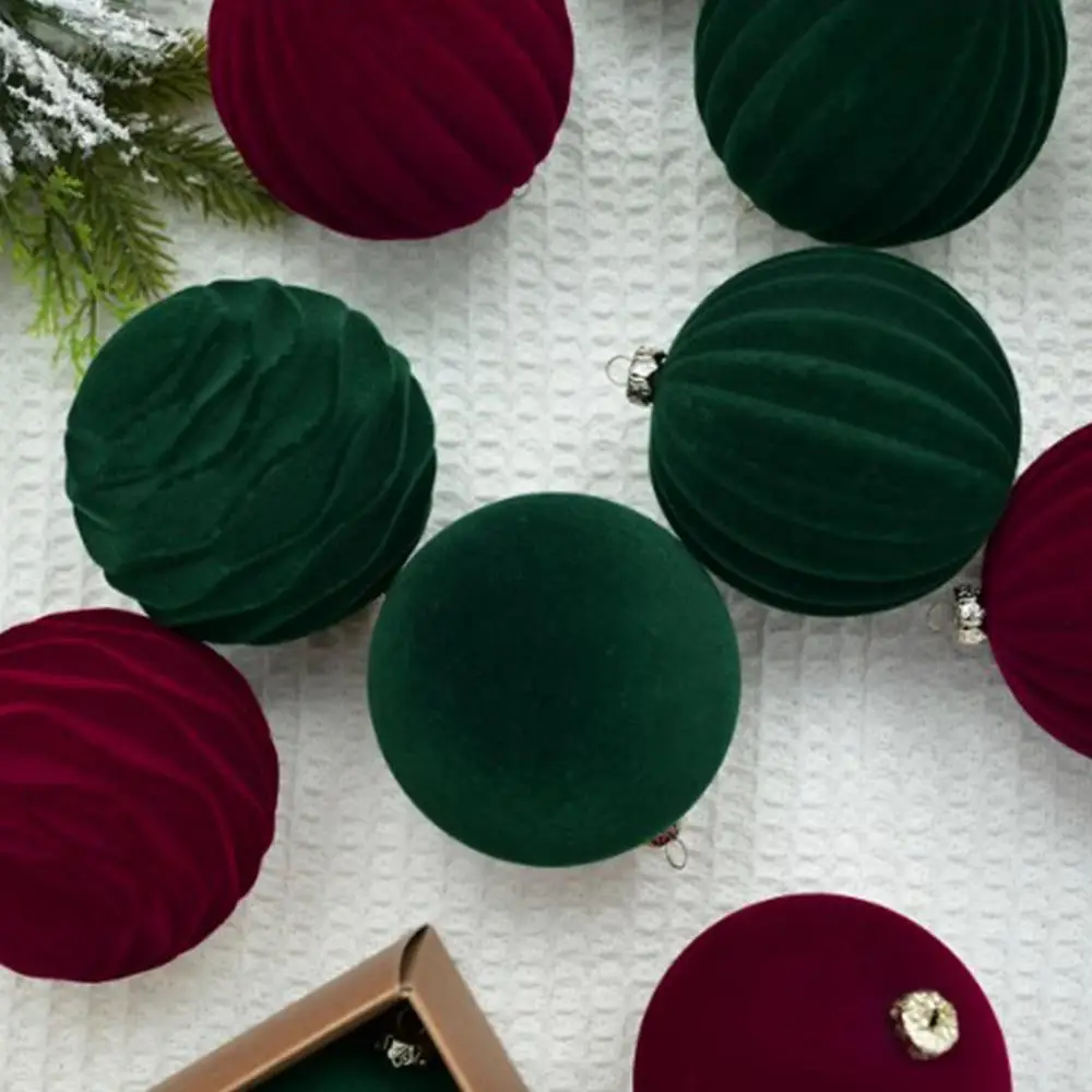 Flocked Christmas Tree Ball Ornaments Plastic Velvet Balls Xmas Decorative Hanging Ornaments Christmas Tree Decoration Rustic