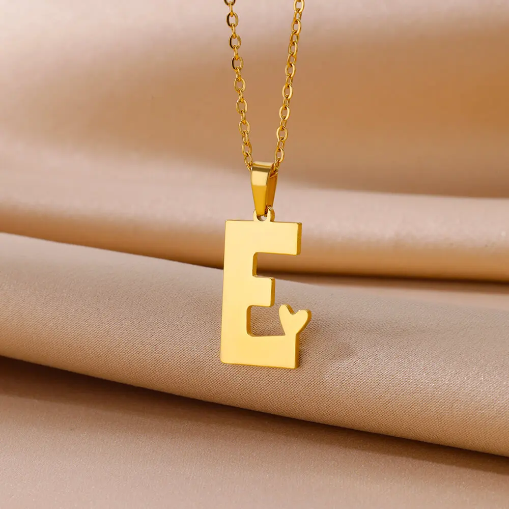 Stainless Steel Heart Initial Letter Necklace for Women Gold Plated Alphabet Pendant Necklaces Vintage Waterproof Jewelry Gifts
