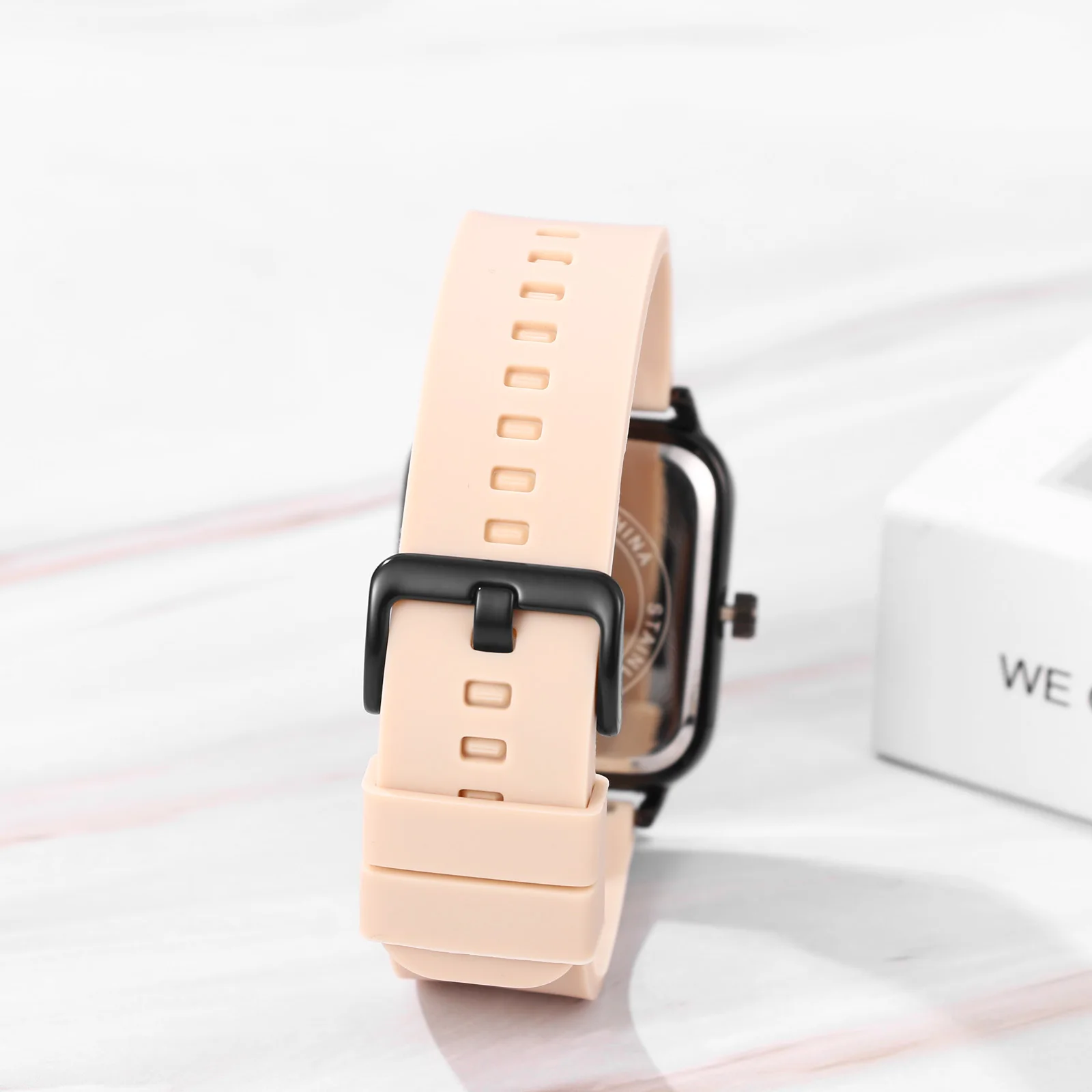 LANCARDO Silicone Sports Watch Men's and Women's Fashion Casual Analog Quartz Rectangular Watch Anniversary Gift