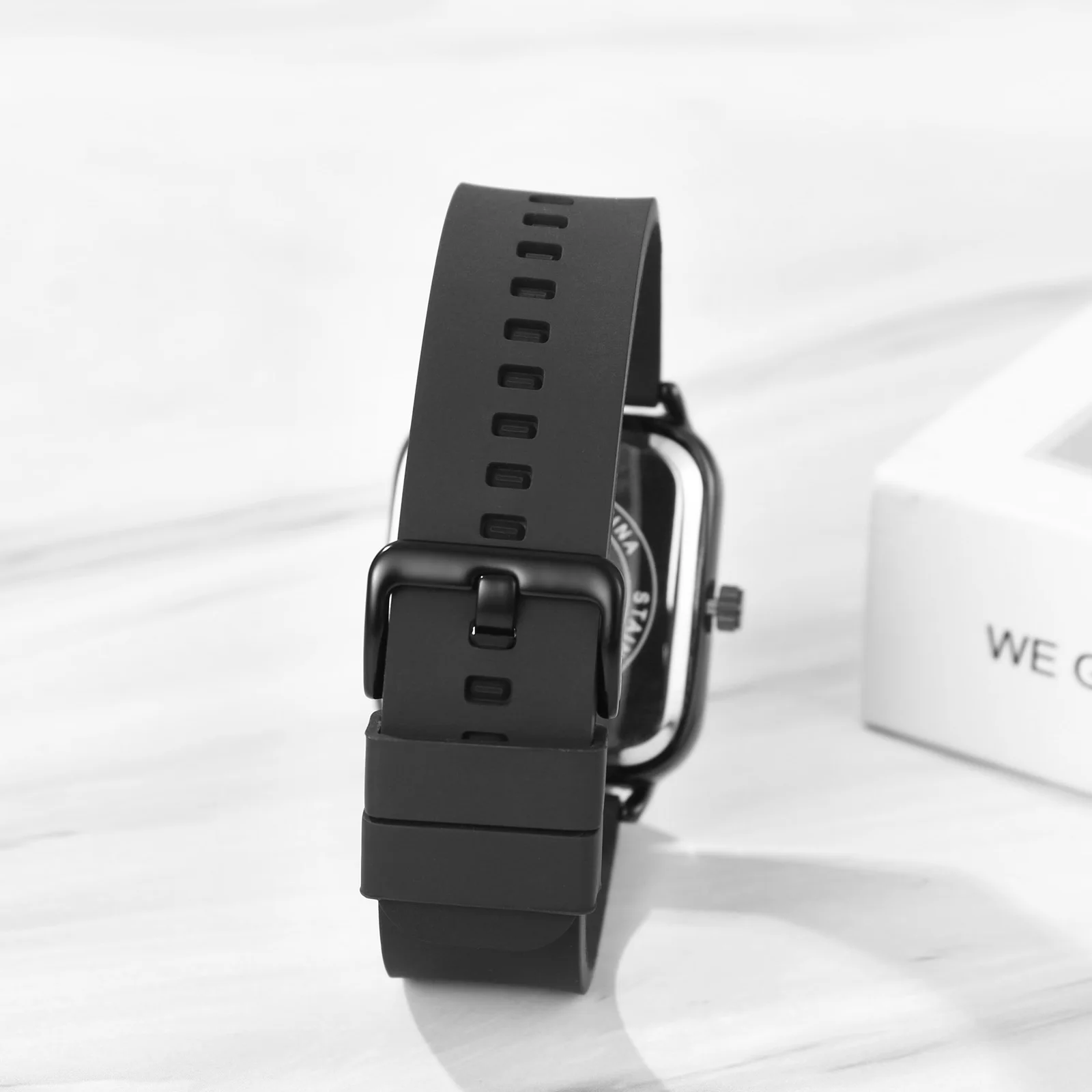 LANCARDO Silicone Sports Watch Men's and Women's Fashion Casual Analog Quartz Rectangular Watch Anniversary Gift
