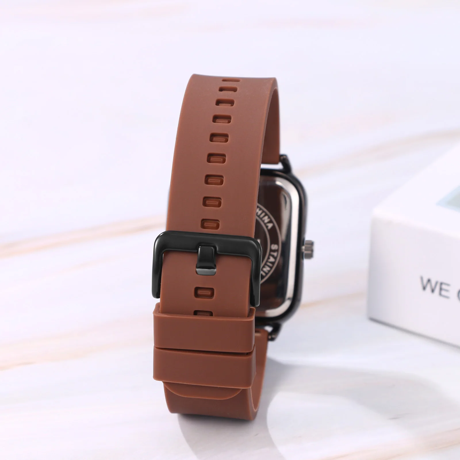 LANCARDO Silicone Sports Watch Men's and Women's Fashion Casual Analog Quartz Rectangular Watch Anniversary Gift