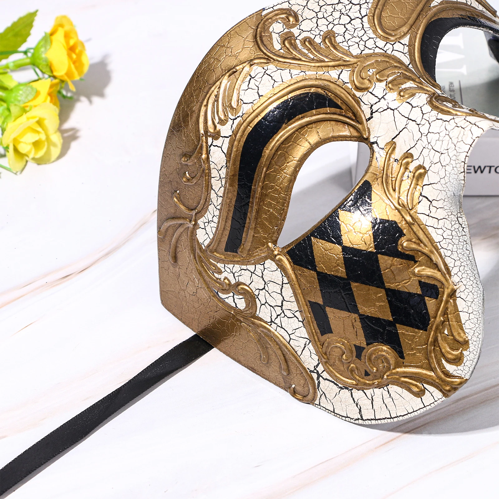 Men's masquerade mask Halloween masquerade Mask Vintage Venice, Italy Male Phantom of the Opera half face holiday party dress up