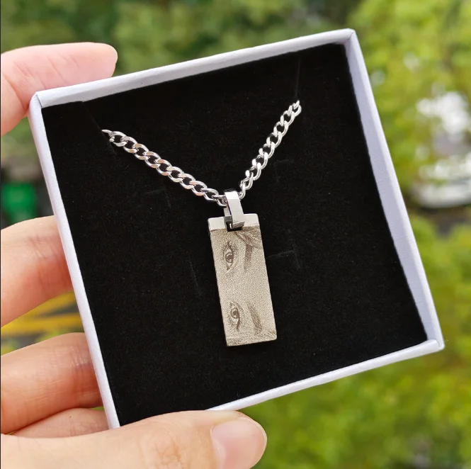 HAOHUPO Personalized Eyes Photo Fashionable Couple Necklace Customized Pendant Engravable Picture Stainless Steel Gifts for Boy