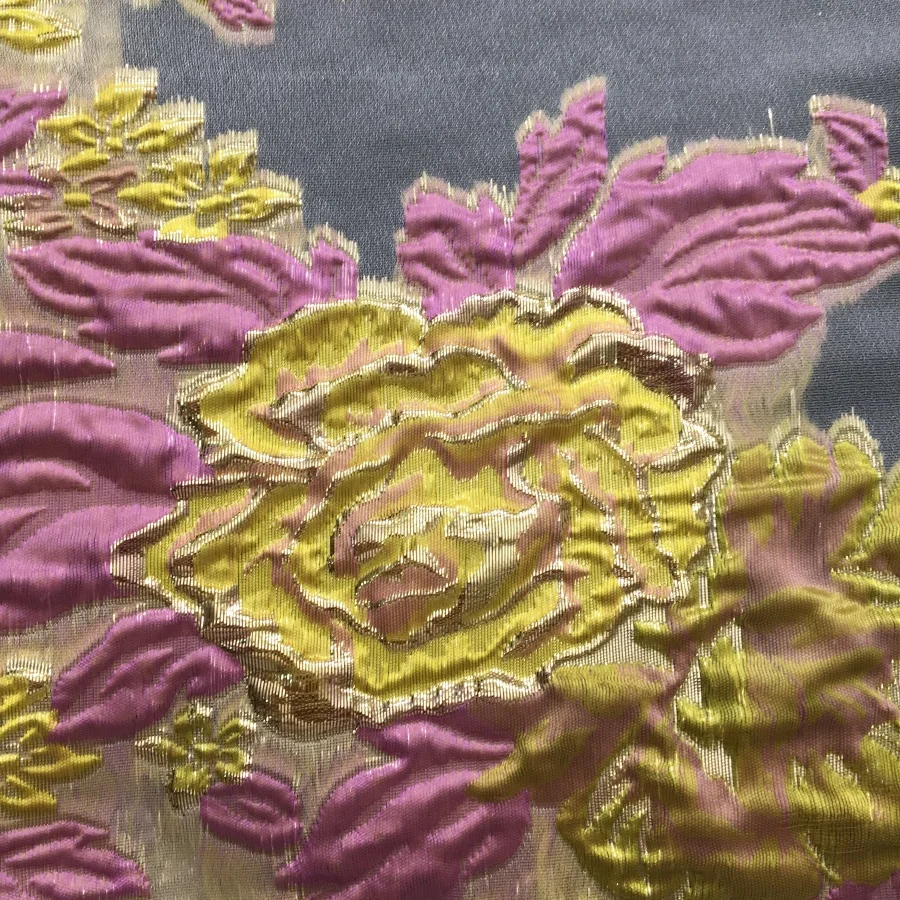 2025 French Brocade Lace Fabric 5 Yards Gilding African Lace Fabric High Quality Nigerian Bride Wedding Dress for Women A2100