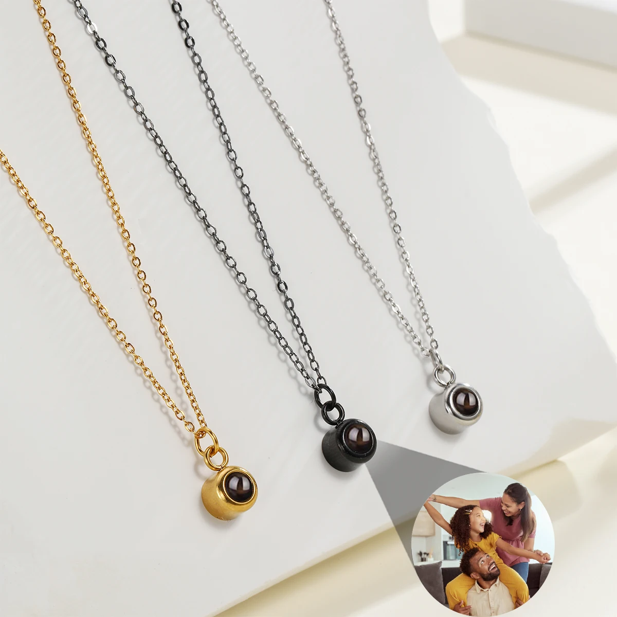 Custom Projection Necklaces For Women Men Personalized Round Pendant Necklace With Picture Inside Valentines Day Gift Jewelry