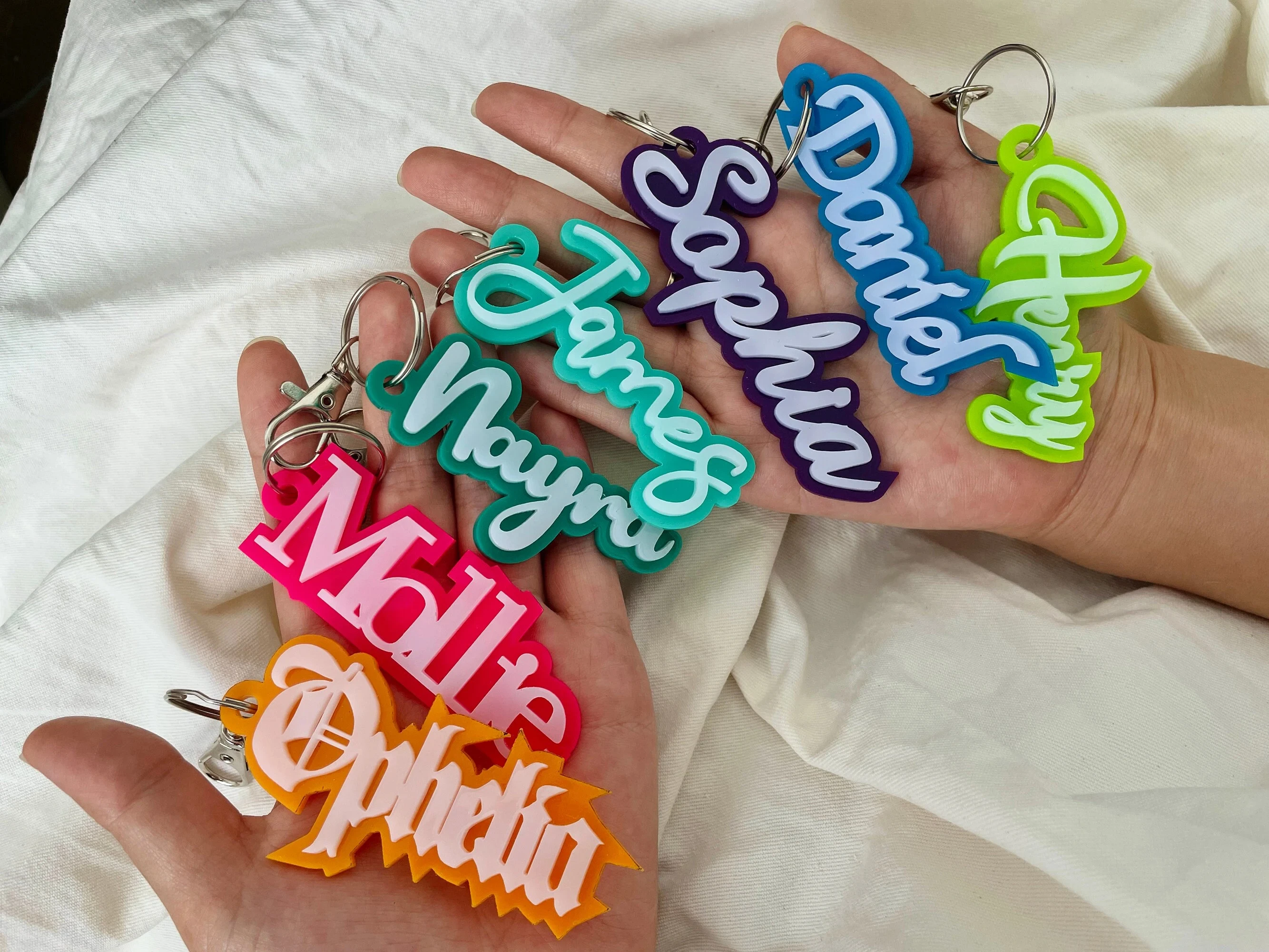 DHQH Customized Name Stainless Steel Acrylic Keychain Backpack Diaper Bag Lunch Box Name Label Personalized Acrylic Keychain