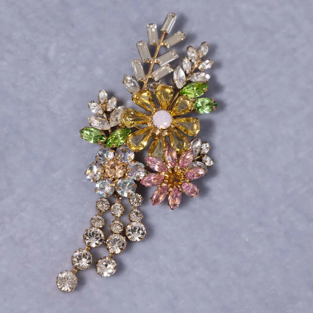 Stonefans Fashion Colorful Crystal Flower Brooch Pin Jewelry for Women Clothing Decoration Brooch Rhinestone Body Jewelry Gift