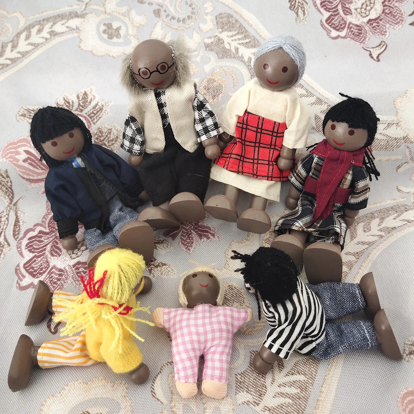 1 Set Wooden Doll African Family People Wood Puppets Dolls Kid Pretand Play Toys Eye-Hand Coordination Infantis Play Toy
