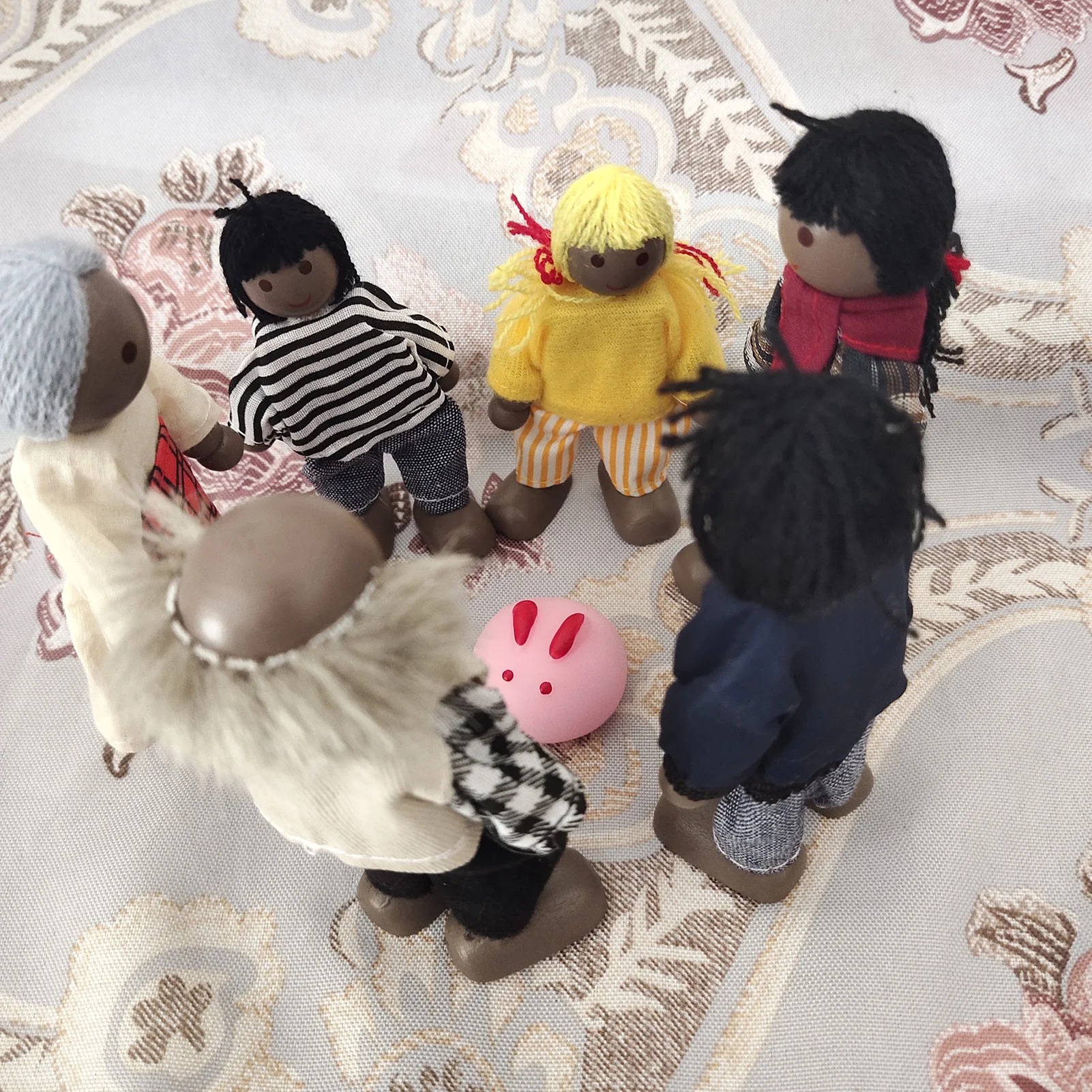 1 Set Wooden Doll African Family People Wood Puppets Dolls Kid Pretand Play Toys Eye-Hand Coordination Infantis Play Toy
