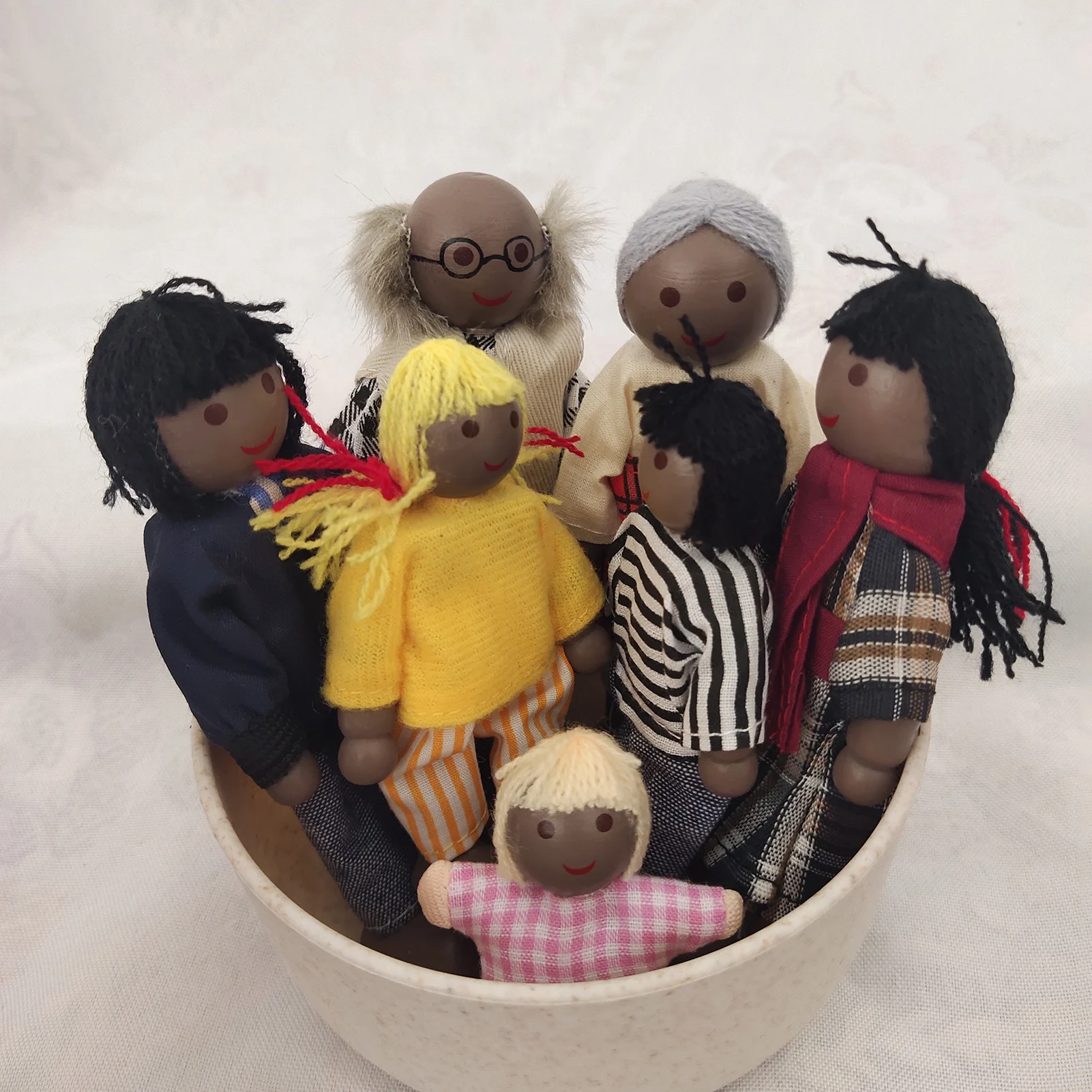 1 Set Wooden Doll African Family People Wood Puppets Dolls Kid Pretand Play Toys Eye-Hand Coordination Infantis Play Toy